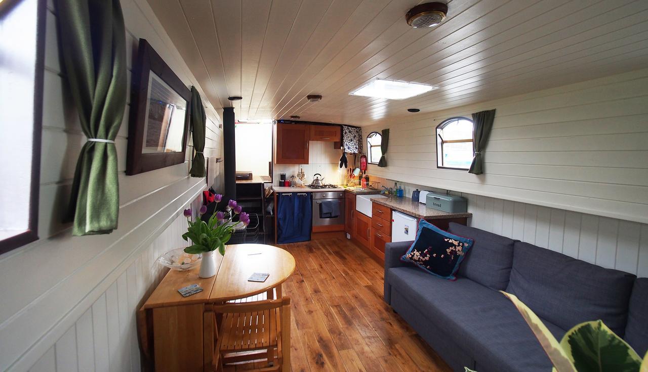 Hotel Roisin Dubh Houseboat Sallins Exterior foto